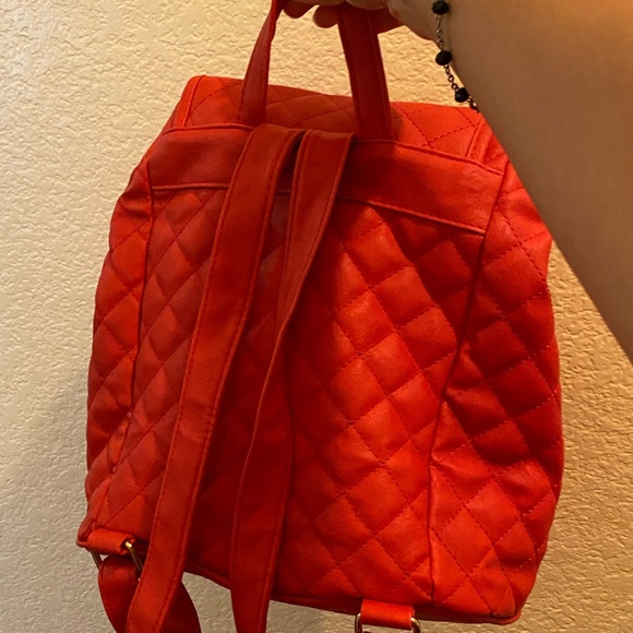 Red mini backpack - Picture 2 of 3